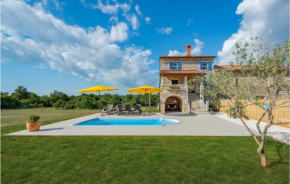 Amazing home in Brscici w/ Outdoor swimming pool and 2 Bedrooms